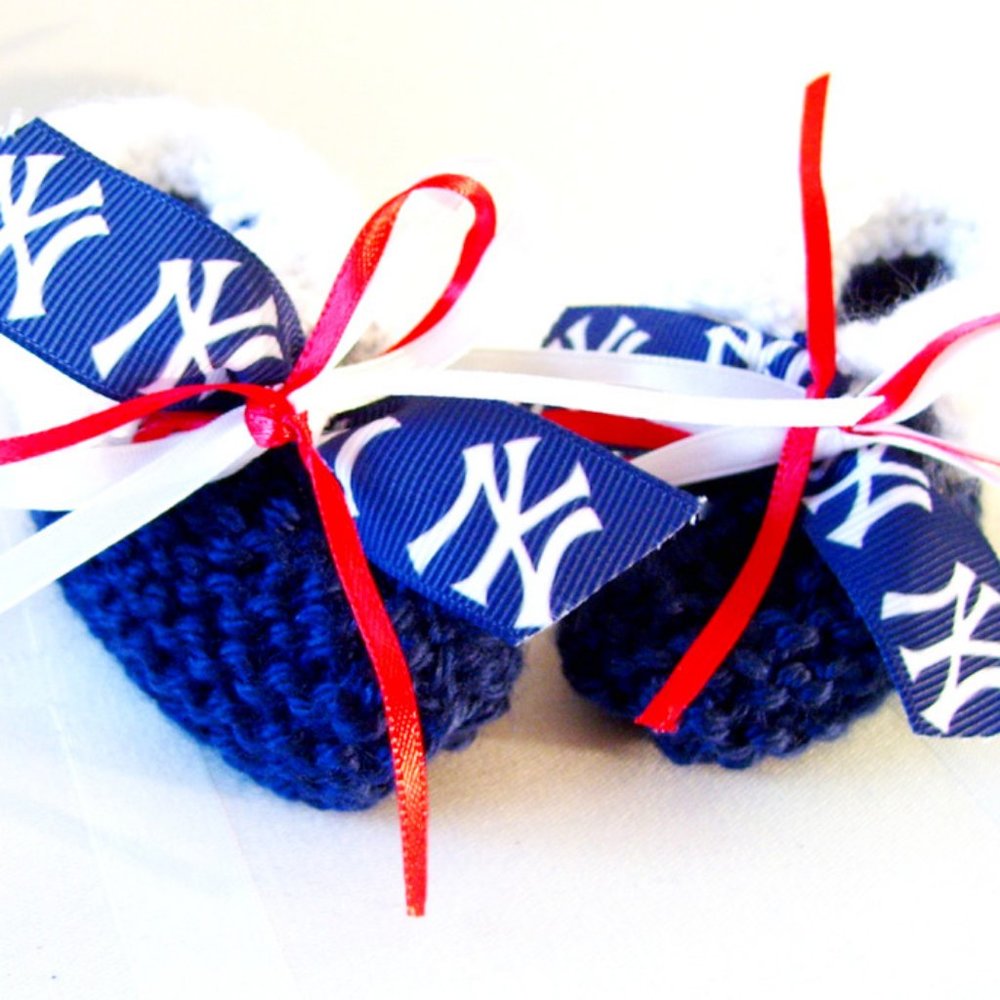New York YANKEES Baseball Handmade Baby Booties *NEW*